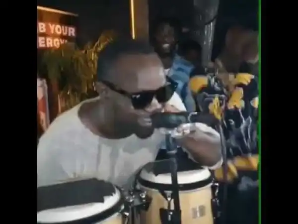 Video: Lil kesh shows he